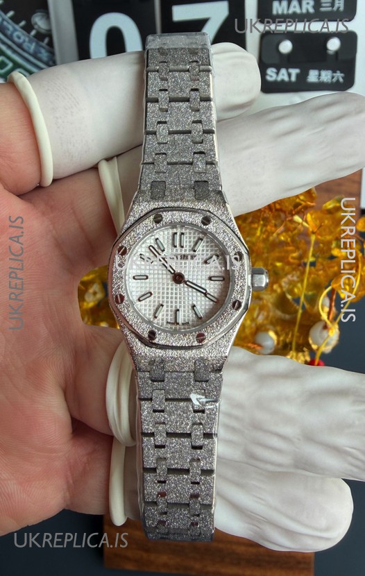 Royal Oak Frosted 67630BC Mini 23MM White Gold Super Clone Watch 