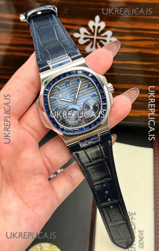 Patek Philippe Nautilus 5712 Rose Gold Blue Rubies Super Clone Watch 