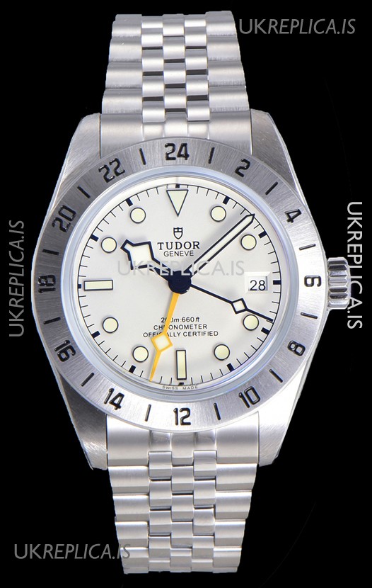 Tudor Black Bay PRO 79470-0004 GMT White Dial Jubilee Super Clone Watch 